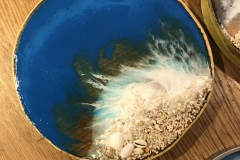 ブルーがキレイな海